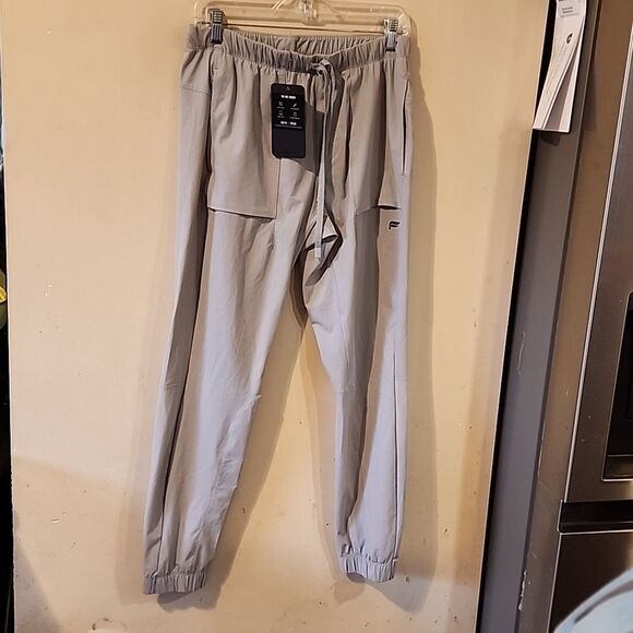 Fabletics the one jogger medium NWT - Picture 1 of 4